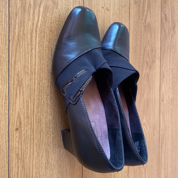 Shoes - Picture 2 of 3